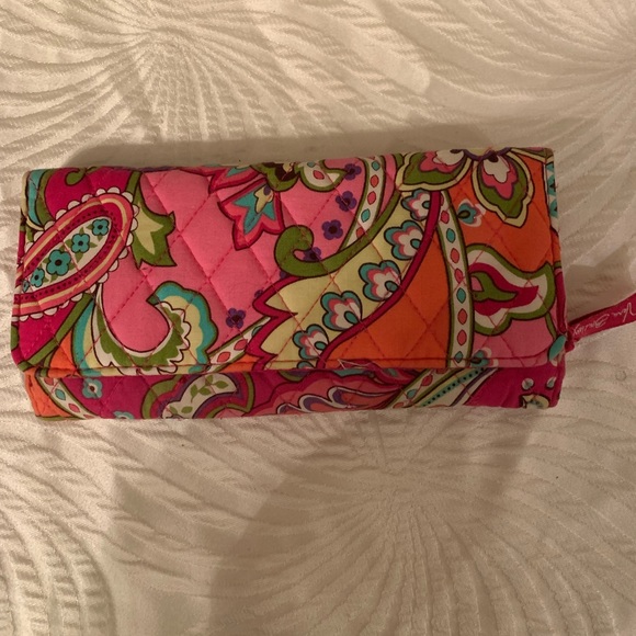 Vera Bradley with matching wallet and wristlet - Picture 4 of 10